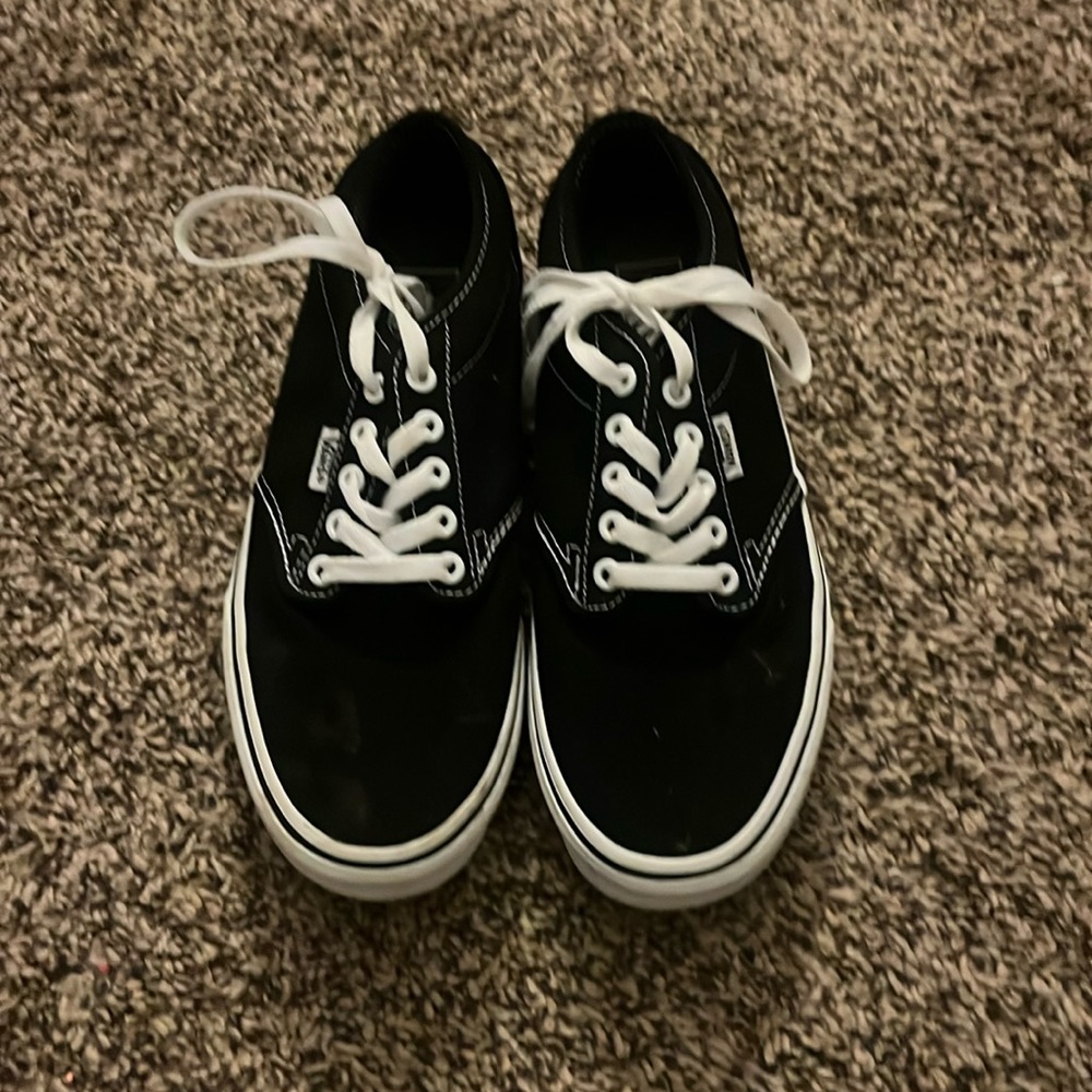 Black and white vans, never worn, size 8 in men's